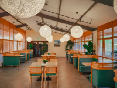 Homeinn Fairyland Shangpin Hotel (Lijiang Railway Station High-Speed Railway Station)