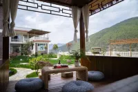 Weixi Chenglichenwai B&B Hotels in Weixi