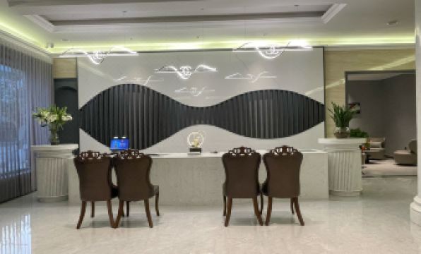 M International Hotel (Shazhou Night Market)