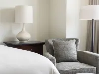 The Ritz Carlton, Pentagon City Hotels near DAR Constitution Hall