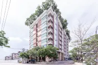 Latin Garden Hotel Hotel dekat Big C Supercenter Rama 2 Branch 2