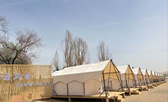 Dunhuang Chaser of the Wind - Desert Luxury Tent Hotel
