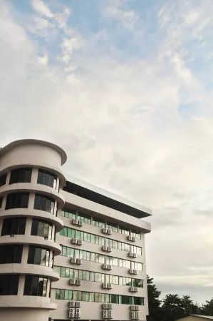 Avana Laem Chabang Boutique Hotel Отели рядом с достопримечательностью «Paradise Ocean View Condominium»