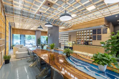 YiJia Hotel