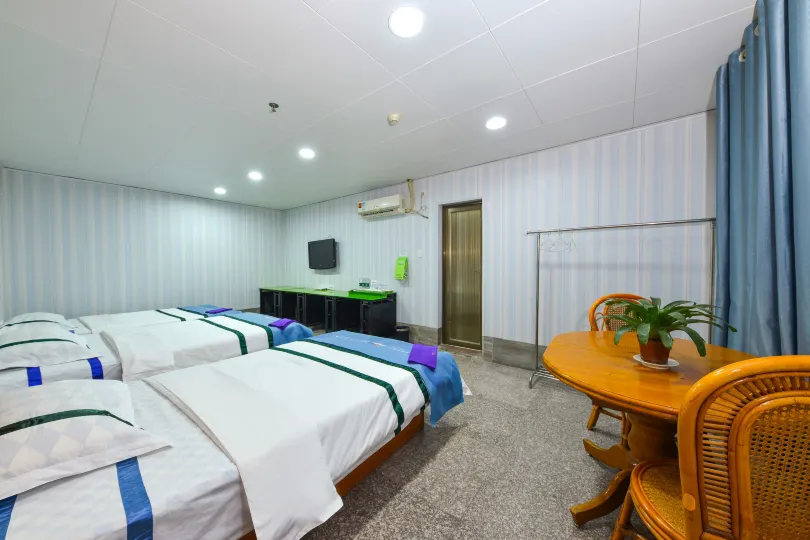 Shaoxian Hotel (Guangzhou North Railway Station)