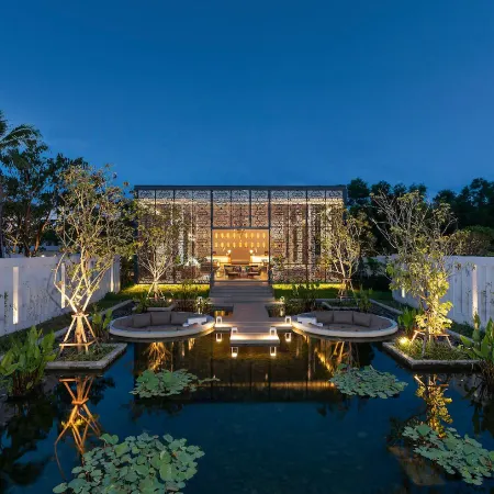 Melia Phuket Mai Khao Отели рядом с достопримечательностью «Пляж Май Кхао»