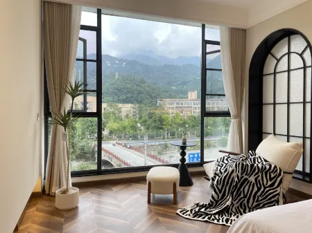 Shili Qingsui Homestay Отели рядом с достопримечательностью «Renji Ximu Valley»