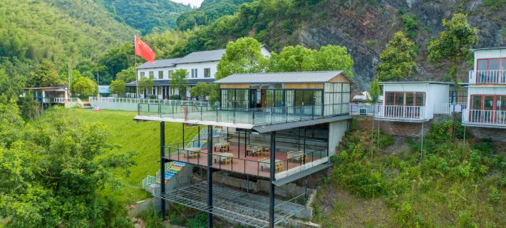 Hidden River view · Courtyard family vacation Courtyard residential quarters (Ningguo Shop) Ξενοδοχεία στην πόλη Νίνγκουο