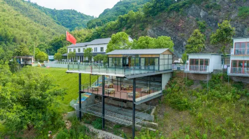 Hidden River view · Courtyard family vacation Courtyard residential quarters (Ningguo Shop)