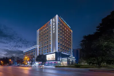 Lavande Hotel (Foshan West Railway Station Luocun) Hotels in Huangqi、Dali