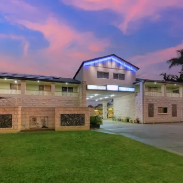 Best Western Caboolture Gateway Motel Hotels near Caboolture