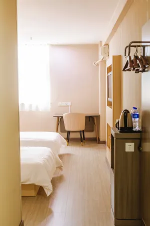 Tianhe Hotel (Shenzhen Bao'an Airport Fuwei Metro Station)