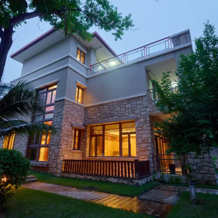 Lingwan No.1 Homestay (Qingshui Bay)