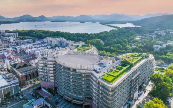 Wyndham Grand Plaza Royale Hangzhou Отели рядом с достопримечательностью «Wanshouting»