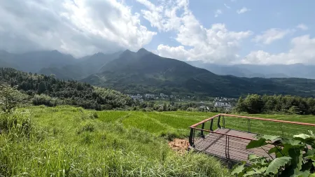 Holiday Guesthouse at the Foot of Wugong Mountain