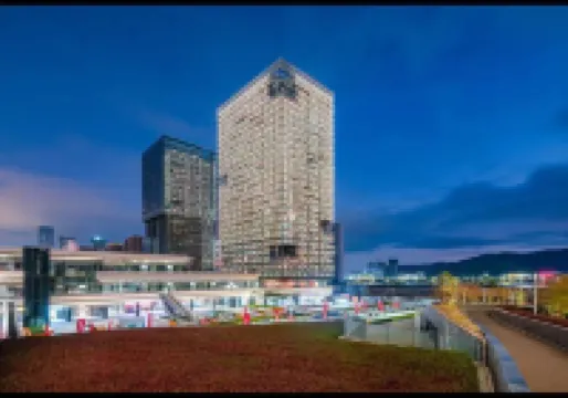 維也納飯店（珠海橫琴口岸海洋王國店） 保利國際廣場附近的飯店