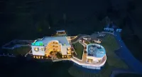 Manorial Hot Spring Resort