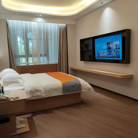 Pingliang Sports Park Hotel