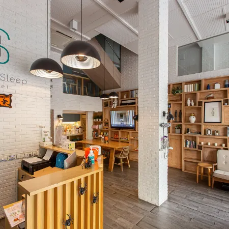 Simply Sleep Hostel Отели рядом с достопримечательностью «Банг Рак»