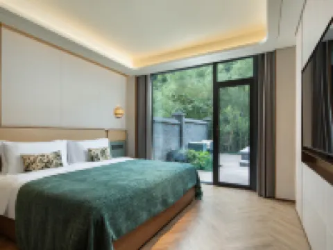 Blossom Land Zhongnan Mountain Villge Hoteles en Condado de Zhashui