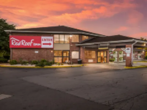 Red Roof Inn Rochester - Airport Hotels in Gates