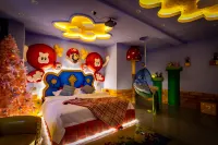 Qifentian Homestay (Chinese Baroque Style Street)