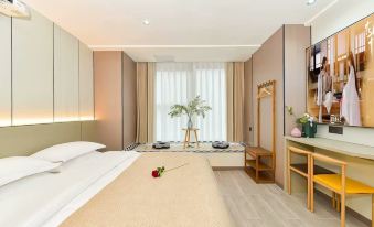 Shuyu.Yunqi InteIIigentAudiovisuanI HoteI(Guiyang RaiIway Station Wangxiang City Branch)