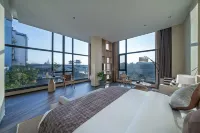 Wuyuan Xinghe Thatched Cottage