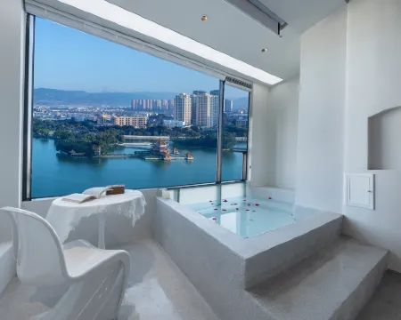 Mengzi Mint Inn B&B (Nanhu Park Branch) Hotels in Mengzi