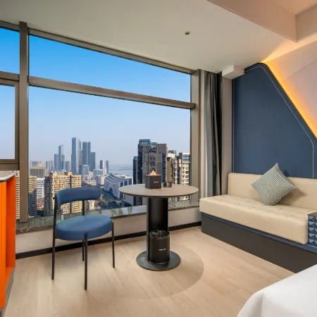 FUNGEE High-Rise River View Hotel (Honggutan, Jiangxi Provincial Museum, Nanchang)