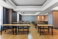 V8 plus Huanlin Hotel (Wanning High-speed Railway Station Branch) - Bintang 3