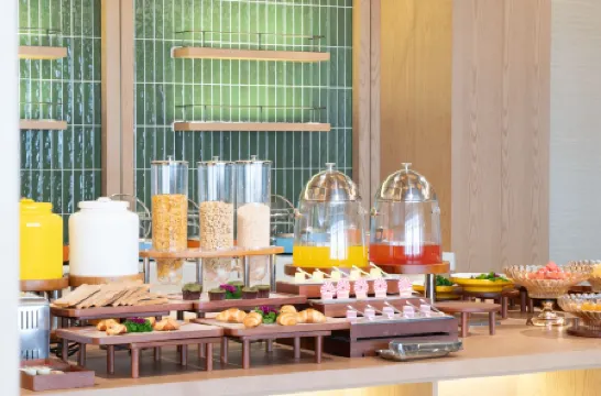 MEHOOD LESTIE Отели рядом с достопримечательностью «Beihai Radio and TV University»