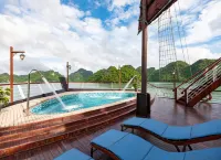 Amanda Luxury Cruise