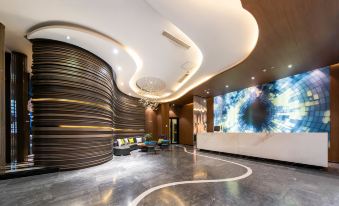 Orange Hotel (Suqian Baolong Plaza)