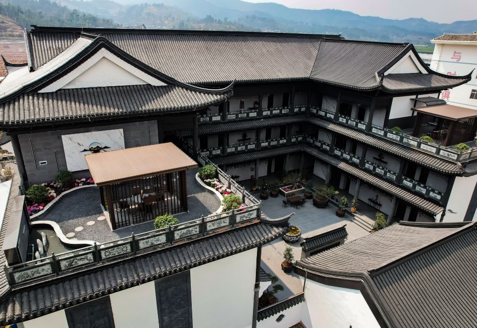hotel overview picture