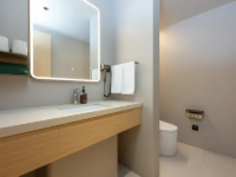 JI Hotel (Datong Lingqiu Yingbin Xingcheng) Hotels in Lingqiu