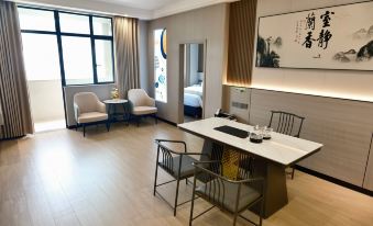 Ruiying Business Hotel (Guangzhou Applied Science and Technology Institute Zhaoqing Campus)
