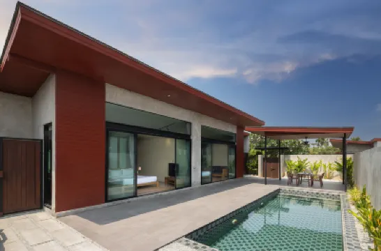 Sunday Sea Two Pool Villa Pattaya Hotels near Kombat Group Thailand