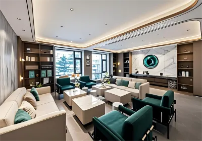 Wuchang Xinyue Zhenpin Hotel (South Square) Hotels near Xinshuguang Christ Church