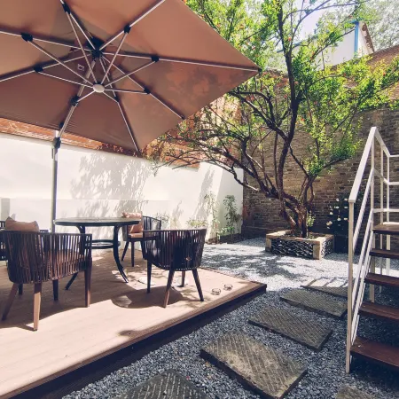 Jinyuan Wenfu Guesthouse (Luoyi Ancient City Lijingmen Branch)