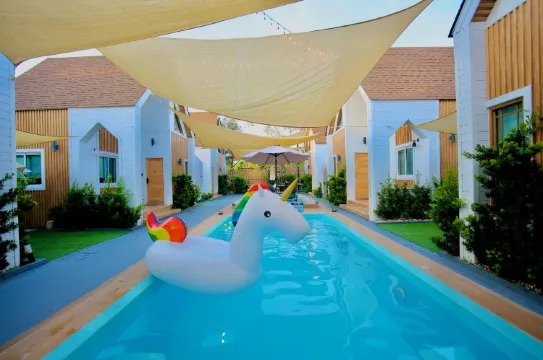 ห้องดีลักซ์ 6 ห้องนอน