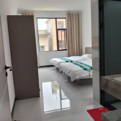 Caihongju Homestay Hotels near Mile Railway Station