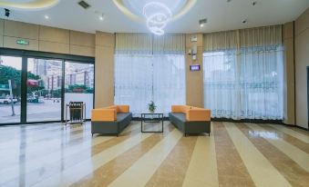 Junyi Chain Hotel (Yudu Longzheng Plaza)