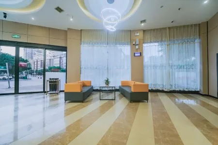 Junyi Chain Hotel (Yudu Longzheng Plaza)