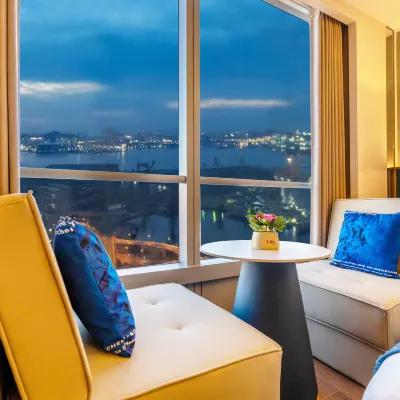 WHALE ISLAND Whale Island Hotel (Zhongshan Square Furama International) Hotels near Dalian Times Square