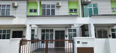 LestariHome2, KLIA Sepang