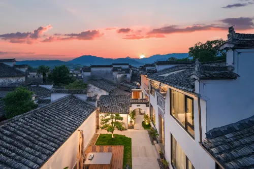 Hongcun Jianhe Light Luxury Vacation Homestay - Balkoner