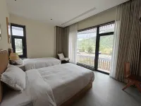 Zhang County Zizai Huaye Homestay