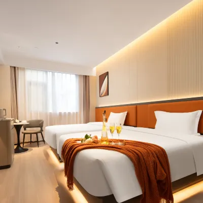 New Beacon Shangju Hotel (Wuhan Han Street SKP) Hotels near Han Street