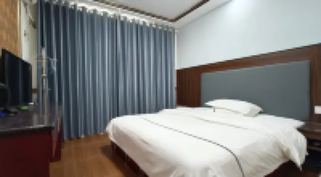 โรงแรมชิ่นหยวน (ถนนจินเอ๋อฝั่งตะวันออก เย้ว์หยาง)
